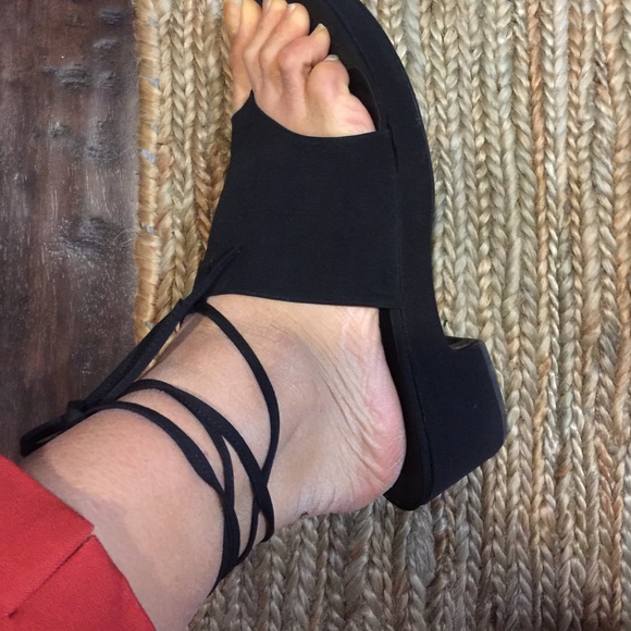 Cotton crepe sandal by DKNY - Picture 2 of 3